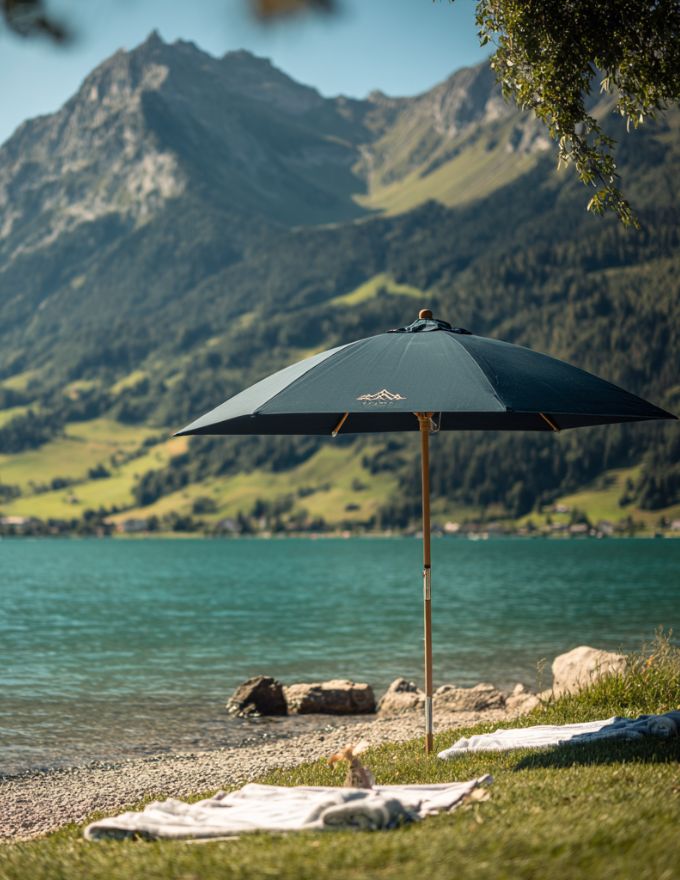 Bedruckte Sonnenschirme und Badetücher: Ihre Marke dort, wo die Leute hinschauen